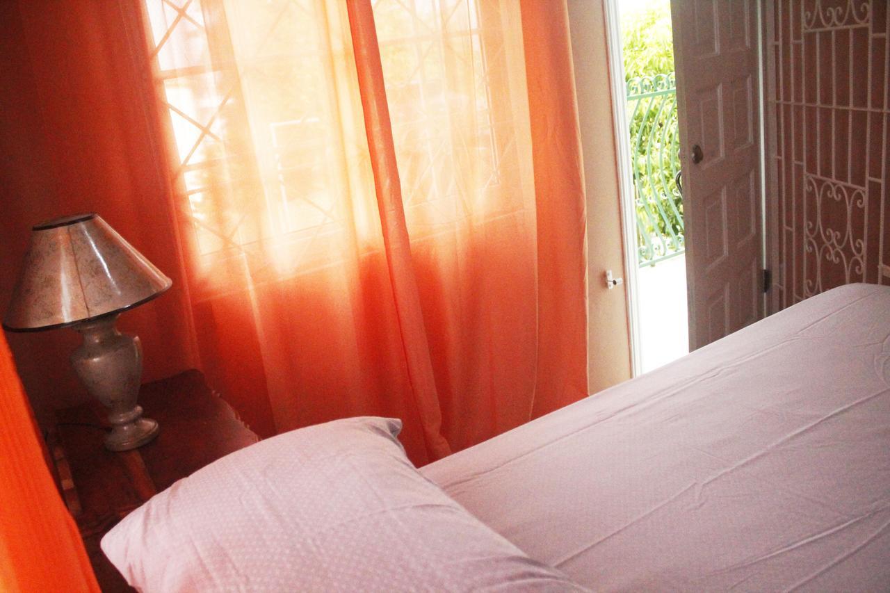 Yaad Hostel Montego Bay Exterior foto