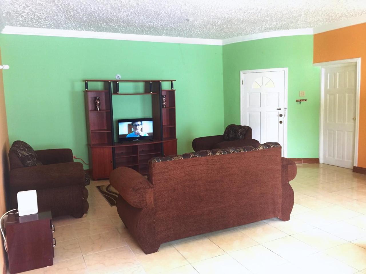 Yaad Hostel Montego Bay Exterior foto
